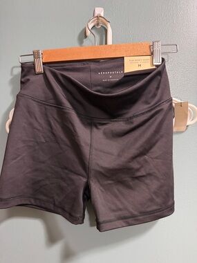 Aeropostale Women's Bike/Booty Shorts in Charcoal Gray